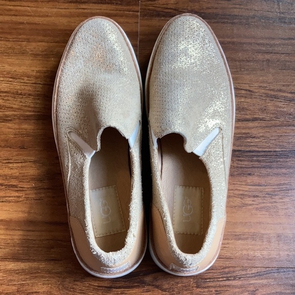 UGG Adley perforated stardust slip on shoes gold size 6 - Picture 7 of 8